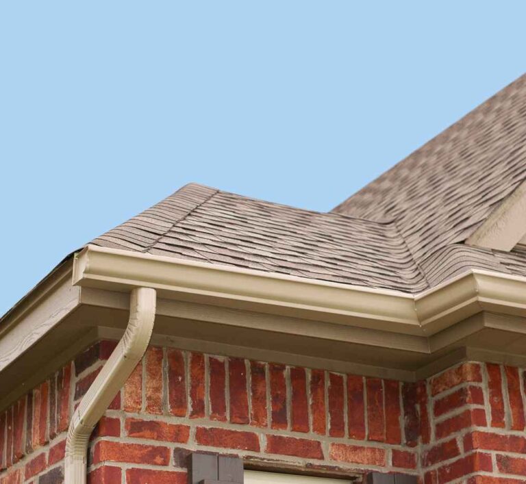 expert roofing specialist in Sherman Oaks, CA