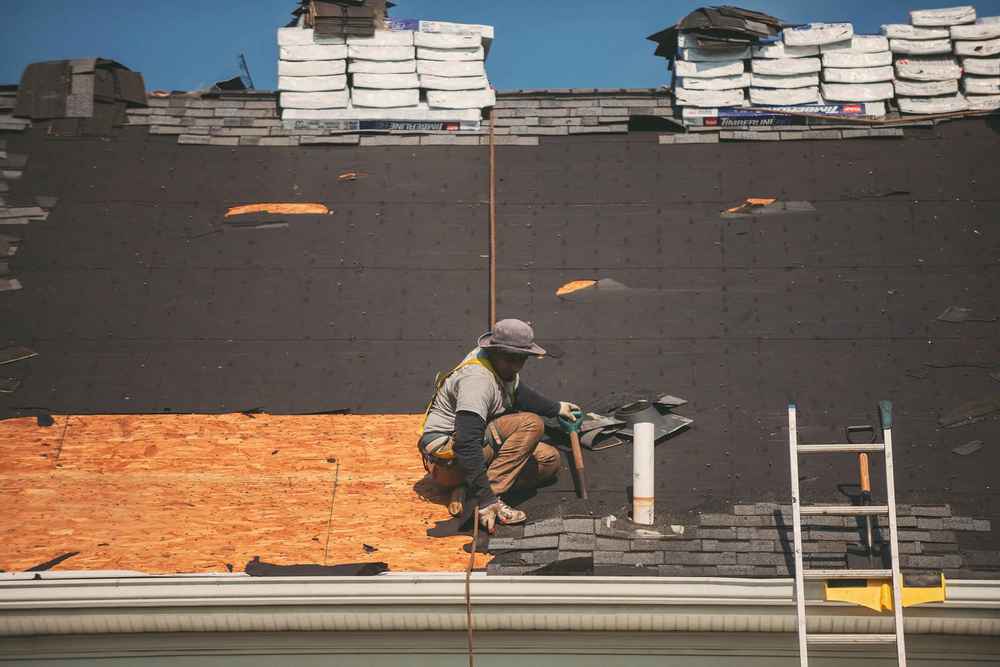 trusted roof replacement expert in Thousand Oaks