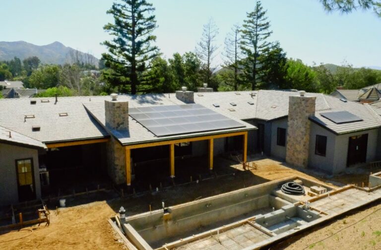 roofing contractor in Carpinteria, CA
